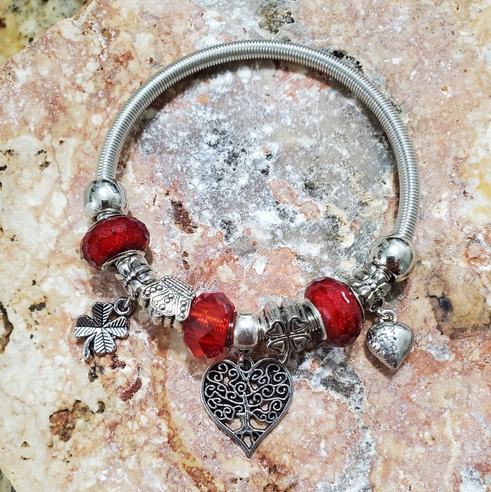 Good Fortune stretchy bangle bracelet